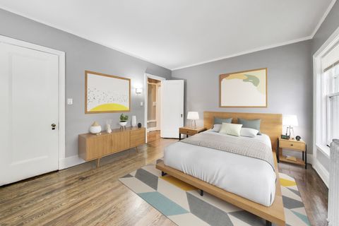 Tiny photo for 1615 E Hyde Park Boulevard #2, Chicago, IL 60615 (MLS # 12505598)