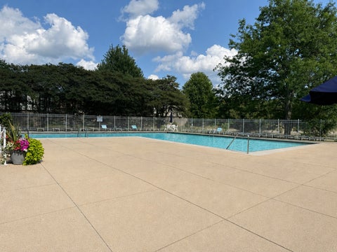Tiny photo for 1500 Harbour Drive #1S, Wheeling, IL 60090 (MLS # 12713191)
