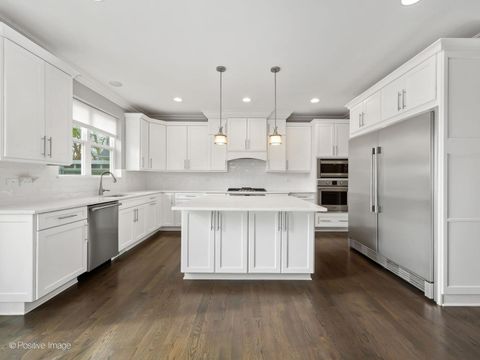 Tiny photo for 4450 Woodward Avenue, Downers Grove, IL 60515 (MLS # 12620932)