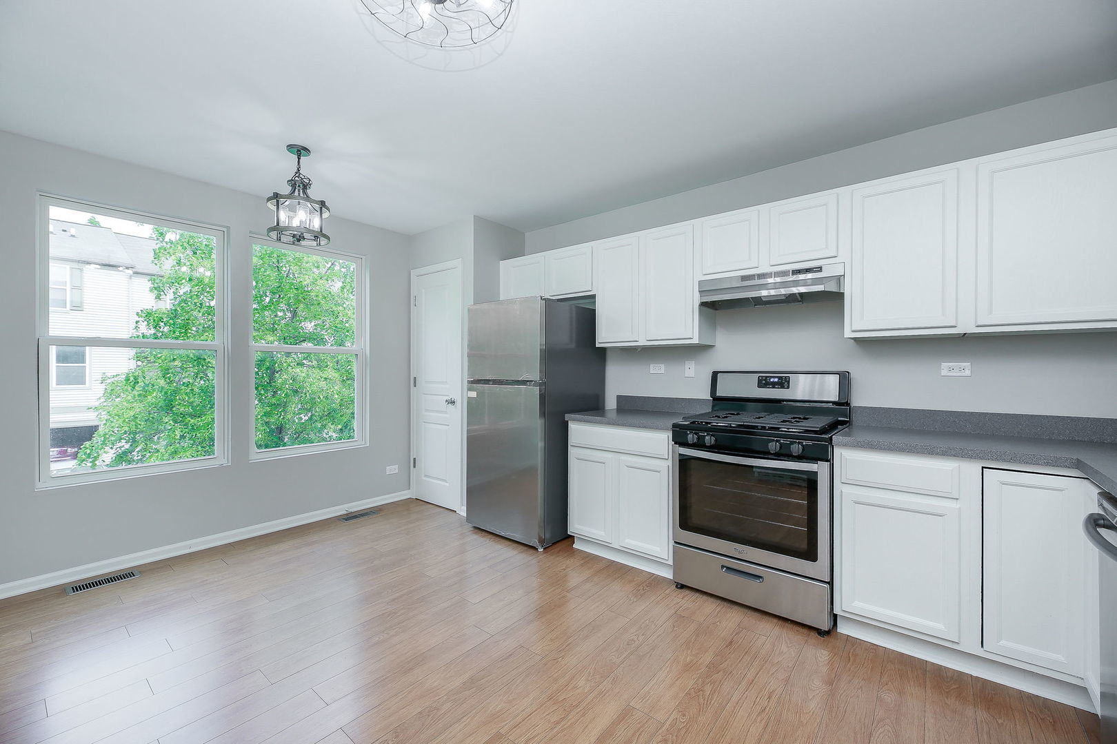 635 Conservatory Lane 635