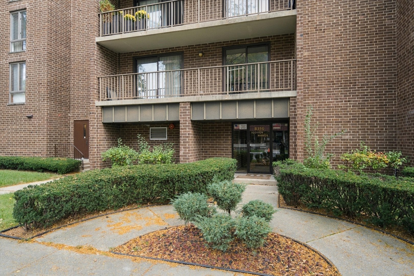 8350 W Addison Street 106