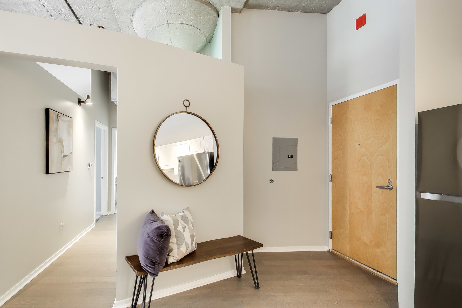 900 N Kingsbury Street 821