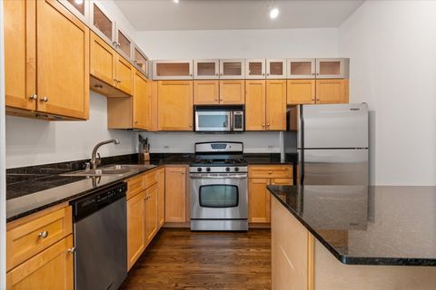 Tiny photo for 1447 N CLEVELAND Avenue #G, Chicago, IL 60610 (MLS # 12609740)