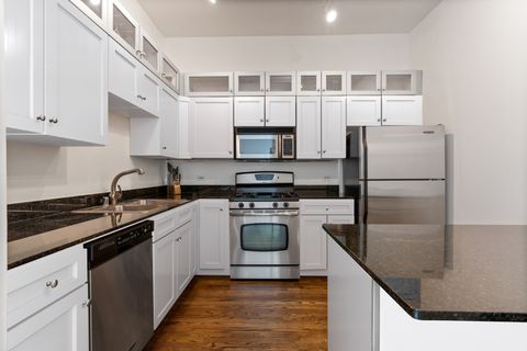 Tiny photo for 1447 N CLEVELAND Avenue #G, Chicago, IL 60610 (MLS # 12609740)