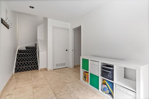Tiny photo for 1447 N CLEVELAND Avenue #G, Chicago, IL 60610 (MLS # 12609740)