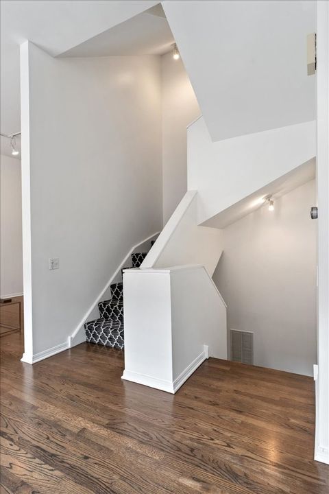 Tiny photo for 1447 N CLEVELAND Avenue #G, Chicago, IL 60610 (MLS # 12609740)