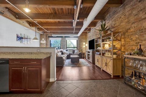 Tiny photo for 225 W Huron Street #212, Chicago, IL 60654 (MLS # 12491367)