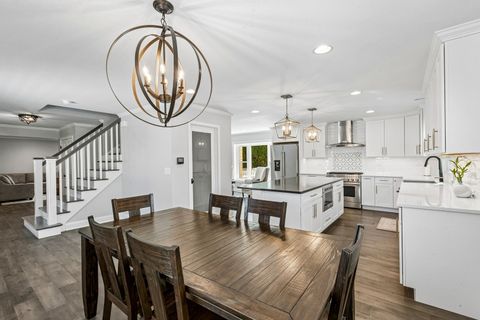 Tiny photo for 509 Ticonderoga Lane, Naperville, IL 60563 (MLS # 12625469)