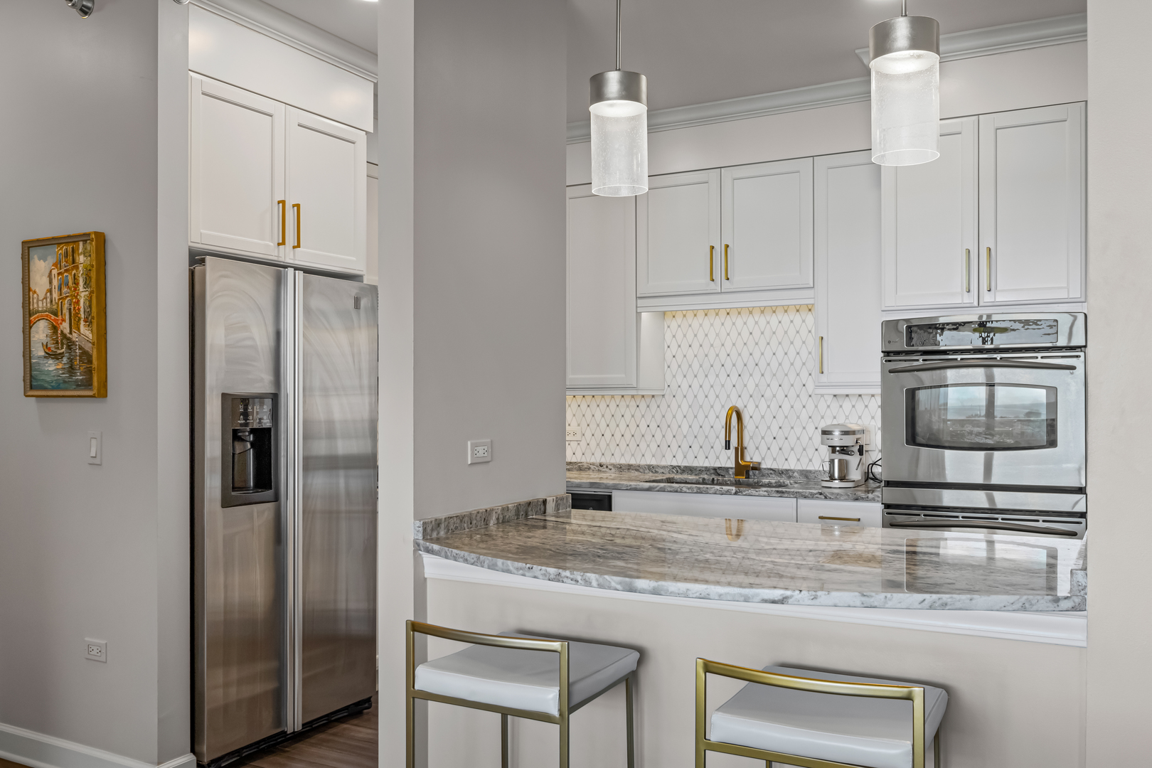 1335 S Prairie Avenue 1003