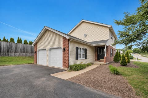 Tiny photo for 8348 Adbeth Avenue, Woodridge, IL 60517 (MLS # 12735457)