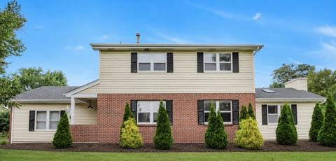 Photo of 8348 Adbeth Avenue, Woodridge, IL 60517 (MLS # 12735457)