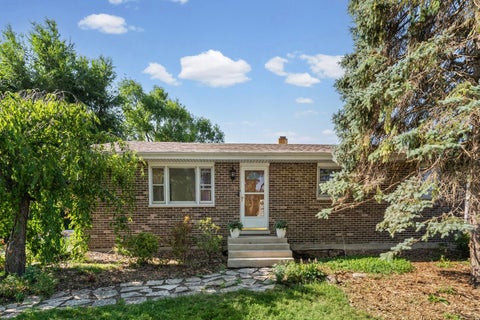 Photo of 645 Flagstaff Lane, Hoffman Estates, IL 60169 (MLS # 12746879)