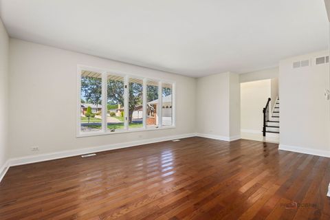 Tiny photo for 14739 Maple Avenue, Orland Park, IL 60462 (MLS # 12530798)