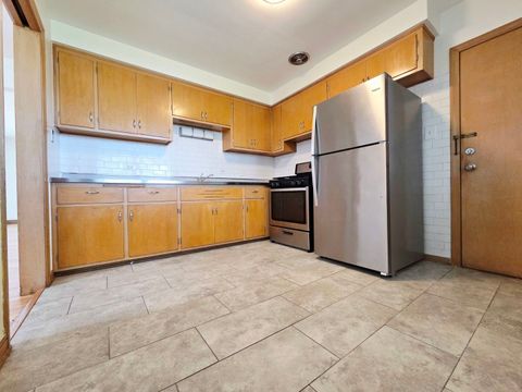 Tiny photo for 1431 BALMORAL Avenue #2S, Westchester, IL 60154 (MLS # 12706289)