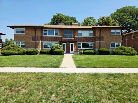 Photo of 1431 BALMORAL Avenue #2S, Westchester, IL 60154 (MLS # 12706289)