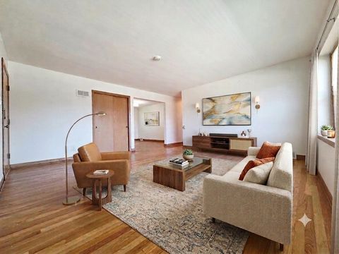 Tiny photo for 1431 BALMORAL Avenue #2S, Westchester, IL 60154 (MLS # 12706289)