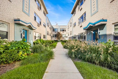 Tiny photo for 4854 N Paulina Street #1W, Chicago, IL 60640 (MLS # 12485689)