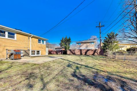 Tiny photo for 9043 Kenton Avenue, Skokie, IL 60076 (MLS # 12584270)