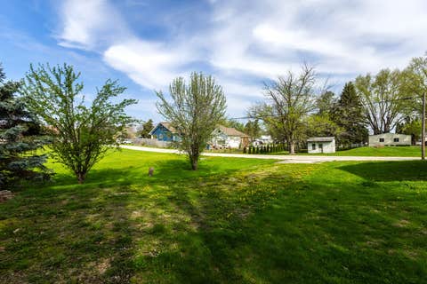 Tiny photo for 413 N East Street, Cambridge, IL 61238 (MLS # 12641552)