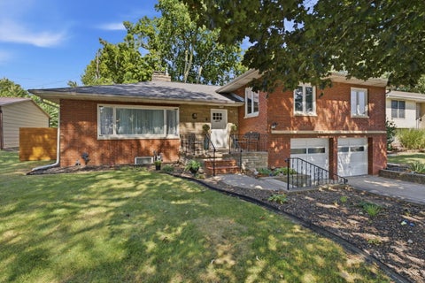 Photo of 1507 36th Avenue, Moline, IL 61265 (MLS # 12782539)
