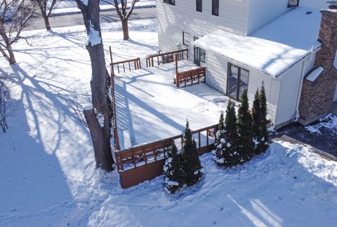 Tiny photo for 827 5th Avenue, Libertyville, IL 60048 (MLS # 12526627)