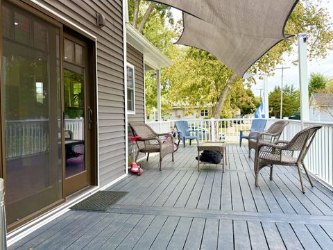 Tiny photo for 1029 Creve Coeur Street, Lasalle, IL 61301 (MLS # 12501947)