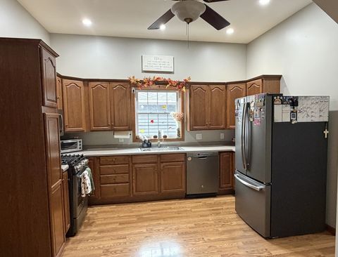 Tiny photo for 1029 Creve Coeur Street, Lasalle, IL 61301 (MLS # 12501947)