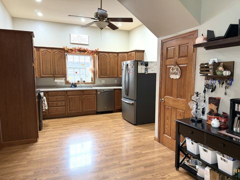 Tiny photo for 1029 Creve Coeur Street, Lasalle, IL 61301 (MLS # 12501947)