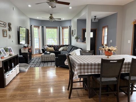 Tiny photo for 1029 Creve Coeur Street, Lasalle, IL 61301 (MLS # 12501947)