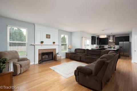 Tiny photo for 129 Ginkgo Street, Bolingbrook, IL 60490 (MLS # 12629121)