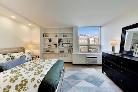 Tiny photo for 1355 N Sandburg Terrace #1002D, Chicago, IL 60610 (MLS # 12737574)