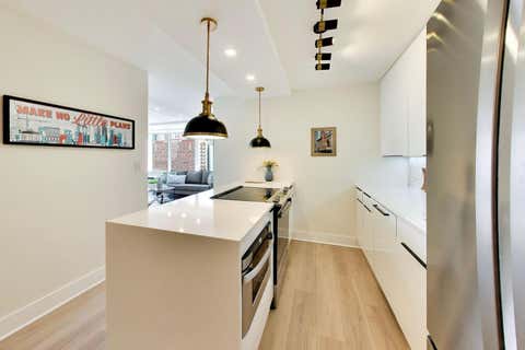 Tiny photo for 1355 N Sandburg Terrace #1002D, Chicago, IL 60610 (MLS # 12737574)