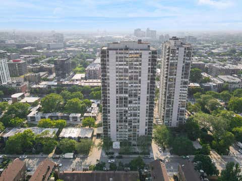 Tiny photo for 1355 N Sandburg Terrace #1002D, Chicago, IL 60610 (MLS # 12737574)