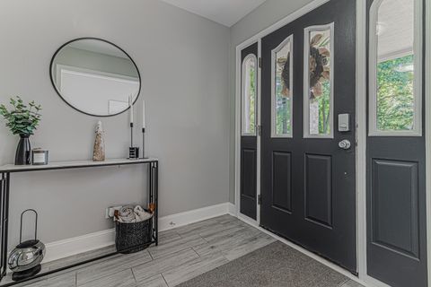 Tiny photo for 10N836 Lakeside Court, Elgin, IL 60124 (MLS # 12470240)