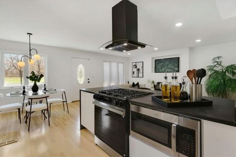 Tiny photo for 9540 S King Drive, Chicago, IL 60628 (MLS # 12614435)