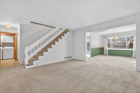 Tiny photo for 547 Woodmar Lane, Crystal Lake, IL 60014 (MLS # 12537268)