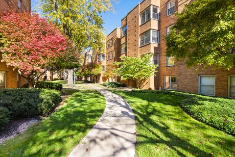 Tiny photo for 4929 N Wolcott Avenue #1A, Chicago, IL 60640 (MLS # 12504397)