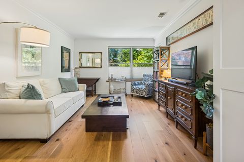 Tiny photo for 4929 N Wolcott Avenue #1A, Chicago, IL 60640 (MLS # 12504397)