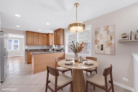 Tiny photo for 2112 Portsmouth Avenue, Westchester, IL 60154 (MLS # 12625795)