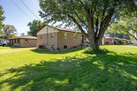 Tiny photo for 402 4th Avenue W, Andalusia, IL 61232 (MLS # 12781612)