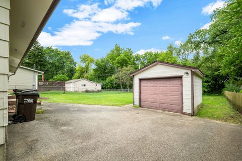 Tiny photo for 360 Poplar Street, Crystal Lake, IL 60014 (MLS # 12465630)
