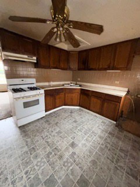 Tiny photo for 3210 Mcbreen Avenue, Robbins, IL 60472 (MLS # 12496951)