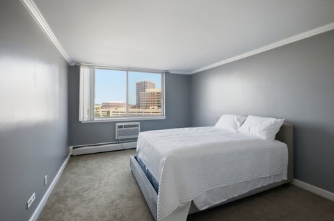 Tiny photo for 40 N Tower Road #7E, Oak Brook, IL 60523 (MLS # 12761995)