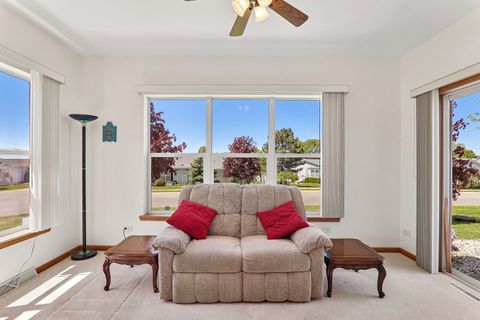 Tiny photo for 3402 Stretch Run Road, Grayslake, IL 60030 (MLS # 12640068)