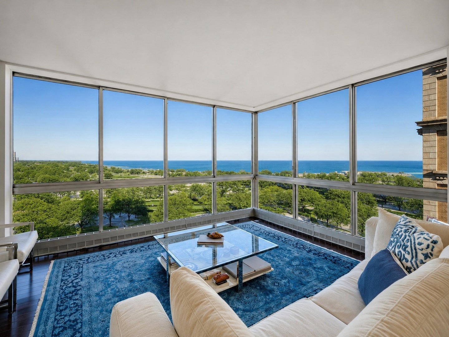 1555 N Dearborn Parkway 14AB