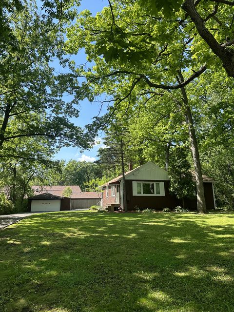 Tiny photo for 142 School Street, Wood Dale, IL 60191 (MLS # 12386591)