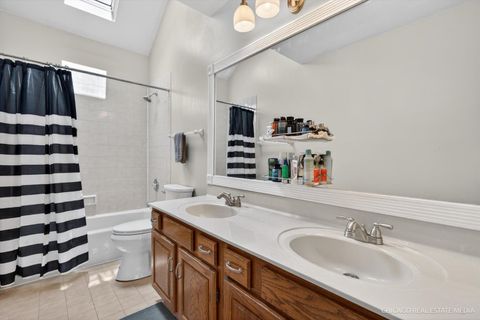 Tiny photo for 676 Old Westbury Road, Crystal Lake, IL 60012 (MLS # 12634225)