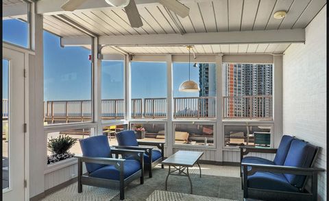 Tiny photo for 6157 N Sheridan Road #9J, Chicago, IL 60660 (MLS # 12642417)