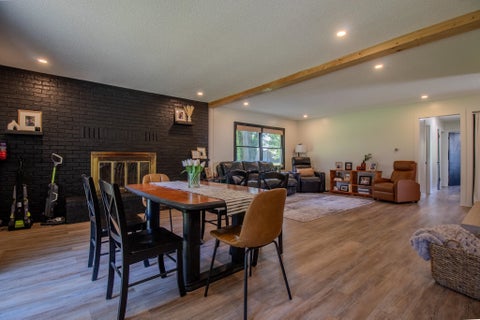 Tiny photo for 5 Saulsbury Circle, West Frankfort, IL 62896 (MLS # 100539113)