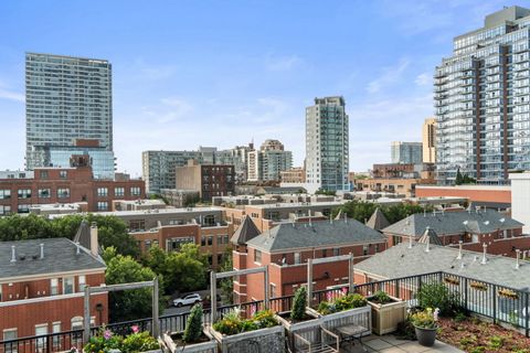 Tiny photo for 1717 S Prairie Avenue #705, Chicago, IL 60616 (MLS # 12456579)